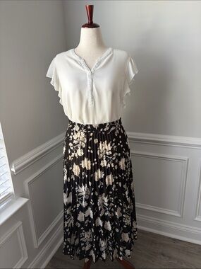 Max Studio pleated floral skirt | size XL